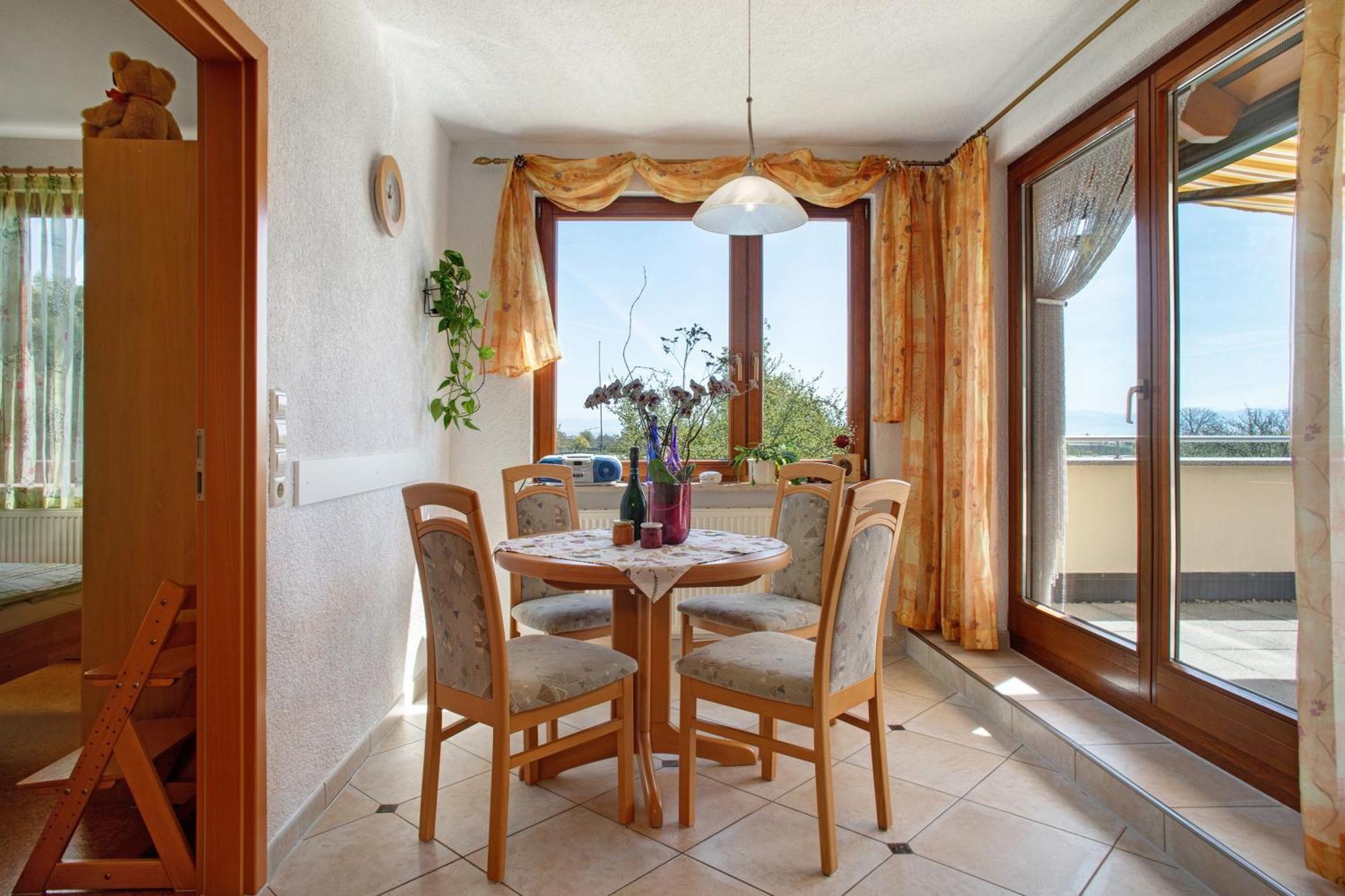 Ferienwohnung Plocher Immenstaad am Bodensee Luaran gambar